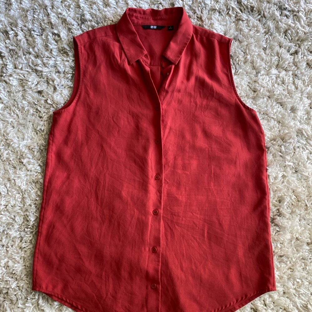 Uniqlo button down collared tank